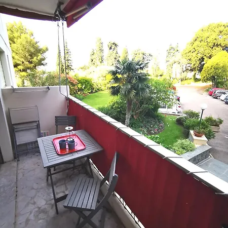 Cosy Studio,piscine,parc Fleuri,residence Standing,parking * 昂蒂布