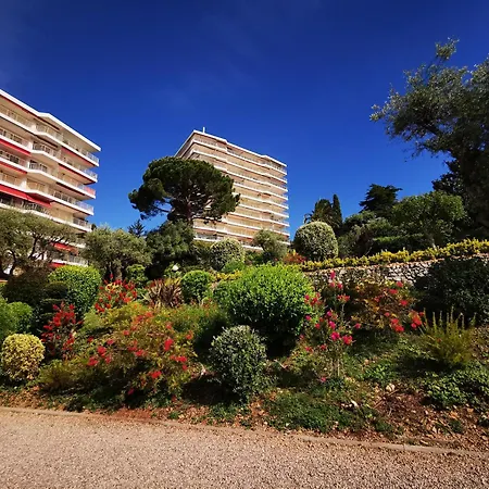 Cosy Studio,piscine,parc Fleuri,residence Standing,parking Appartement Antibes